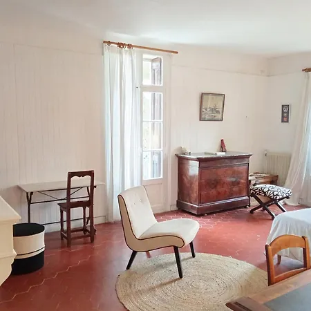 ベッド・アンド・ブレックファスト Palegry D'hotes 3*